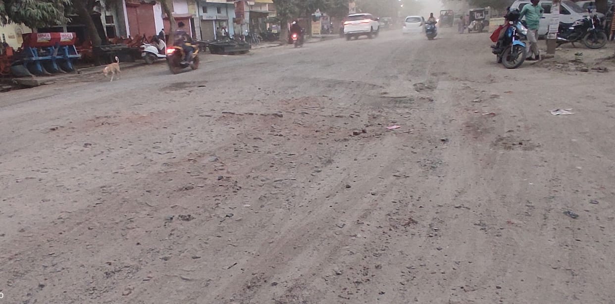 fathepur news,Eight days left, how will the roads be pothole free
