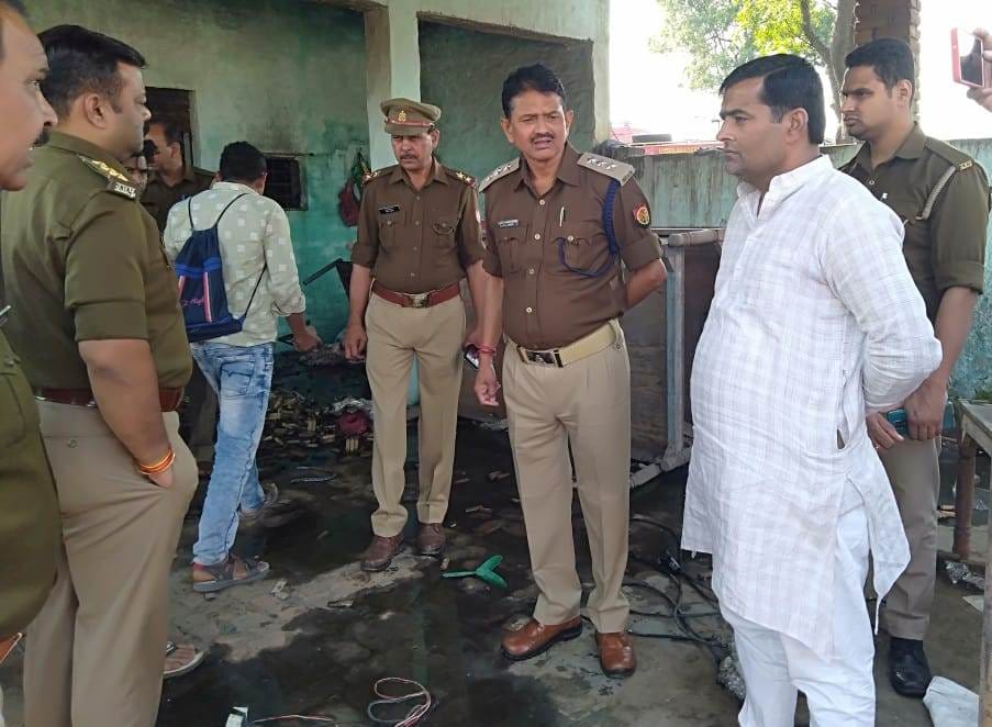 One killed in firecracker factory explosion during welding
