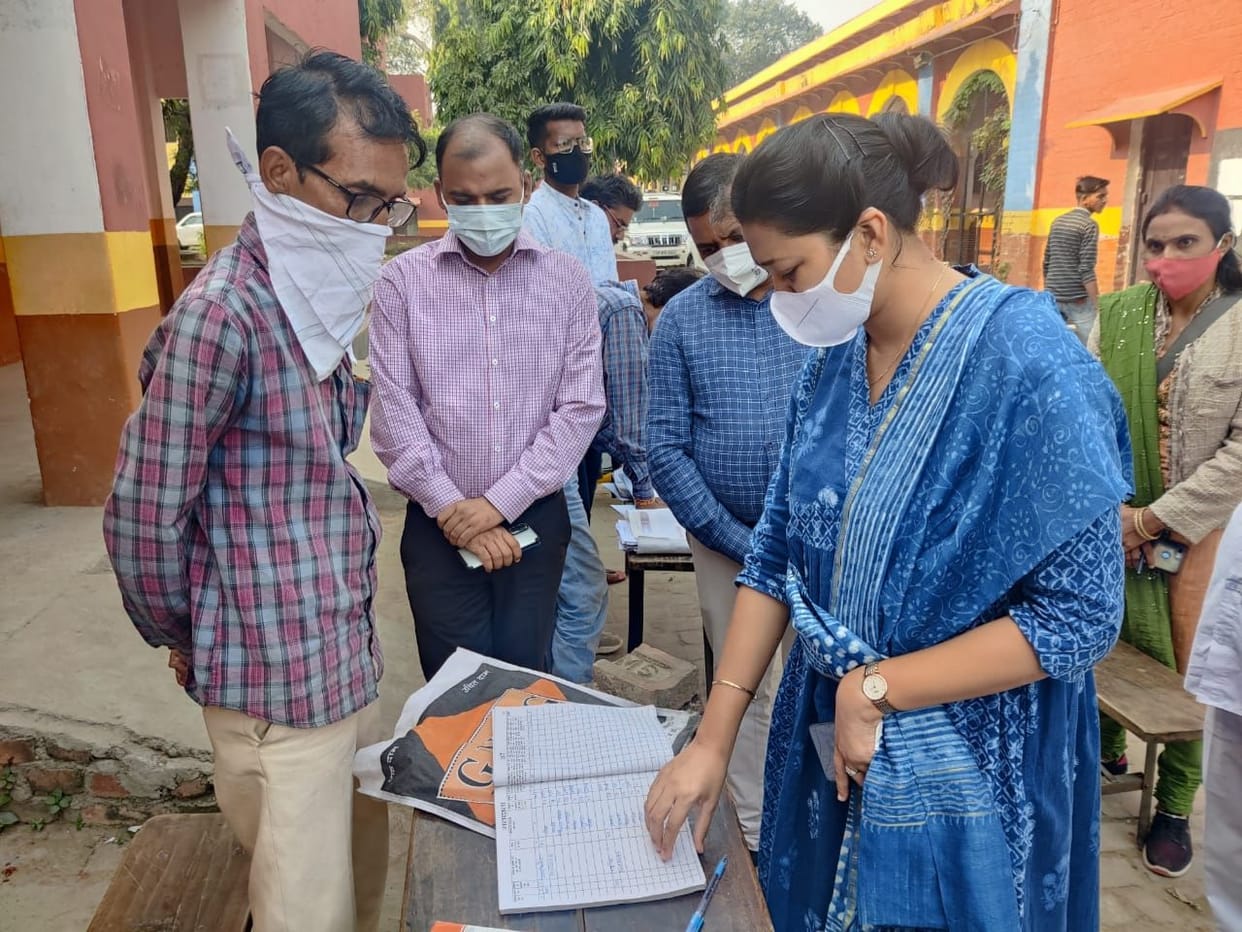 BLO found absent in DM's inspection in Mastipur, sought clarification