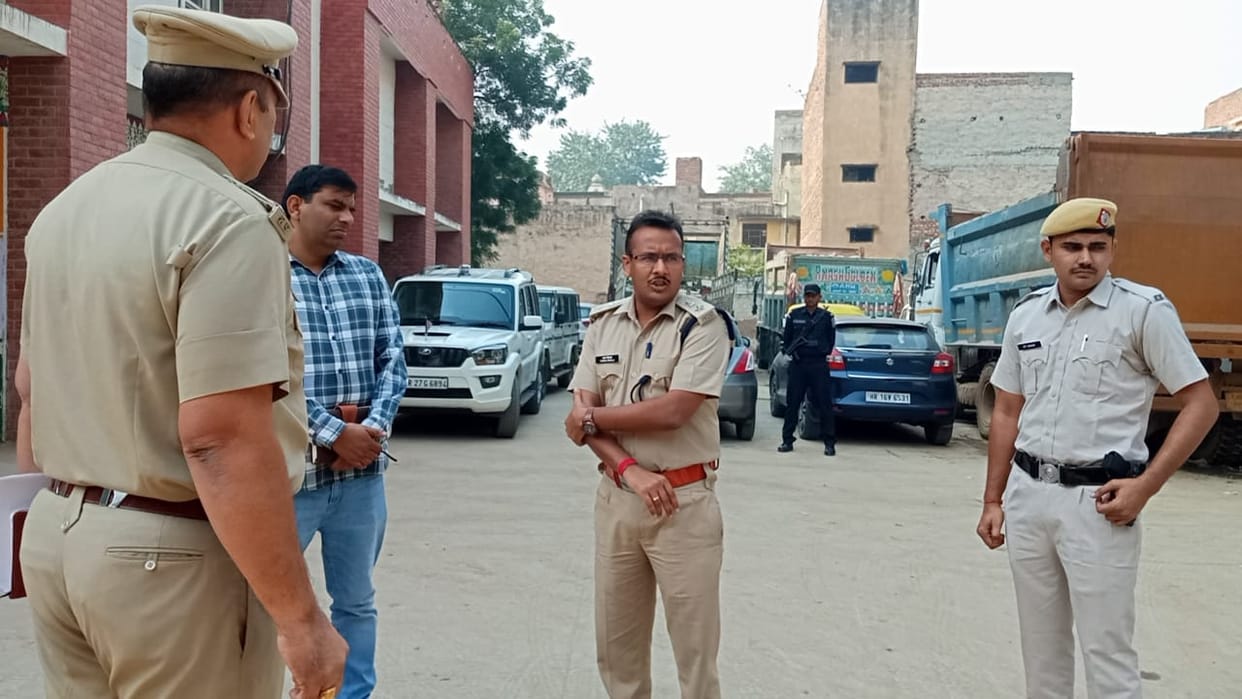 Instructions were given to rectify the flaws, the Superintendent of Police did a surprise inspection of the city and Sadar police station