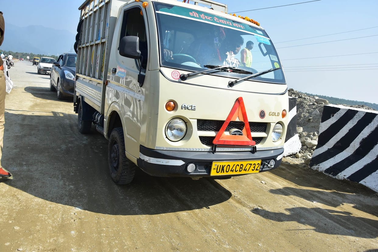 Small vehicles galloped as soon as the Gaula bridge opened
