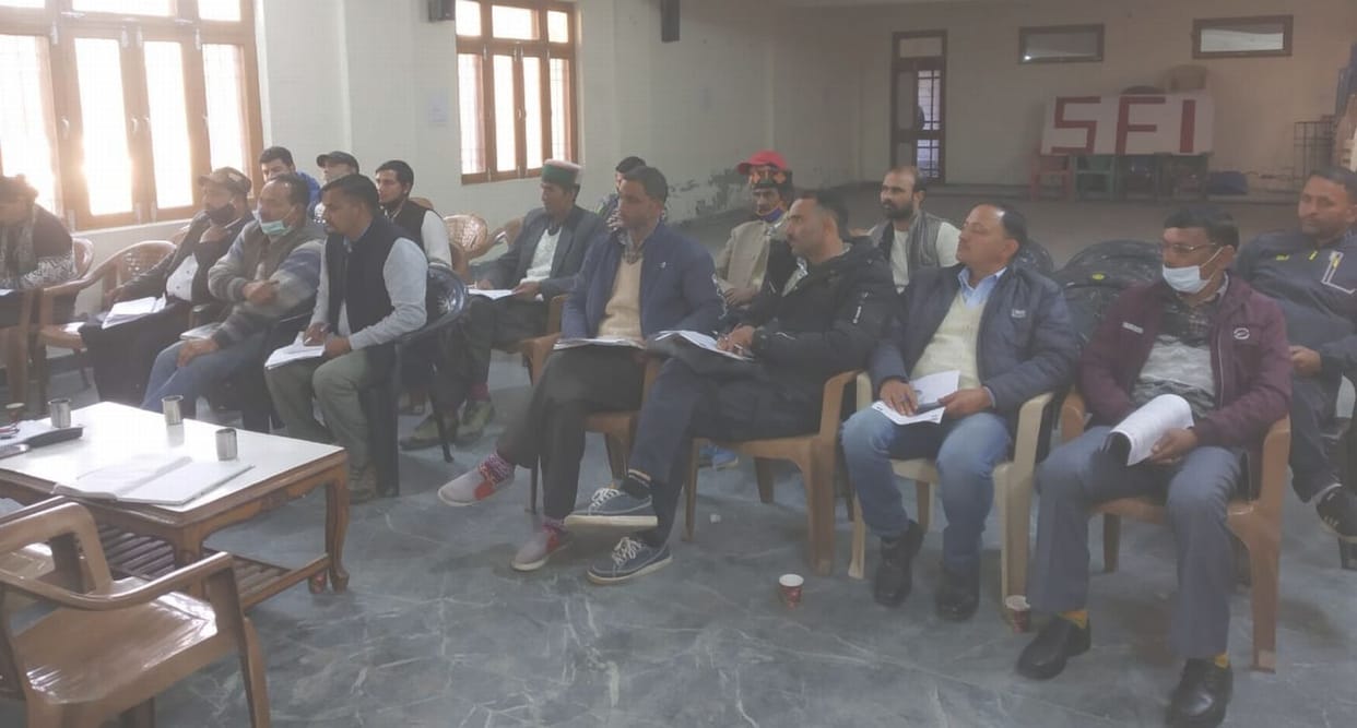 On December 2, there will be a complete strike in construction projects and fourlanes