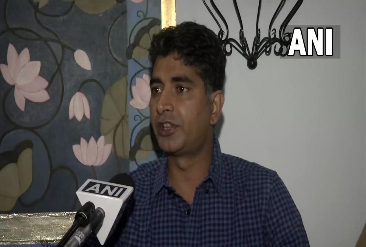 Delhi NCR air turned toxic Environmentalist calls it health emergency advised to close schools and impose lockdown