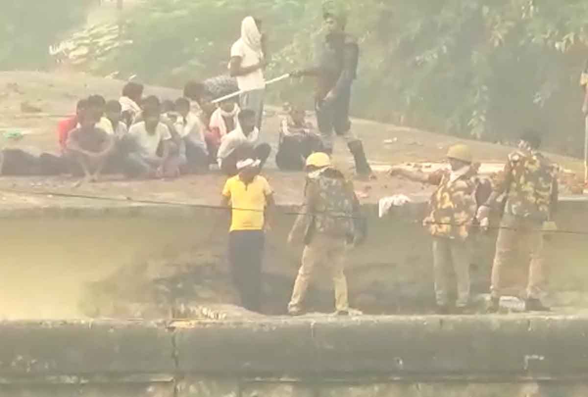 Farrukhabad: Prisoners pelted stones and set fire to district jail