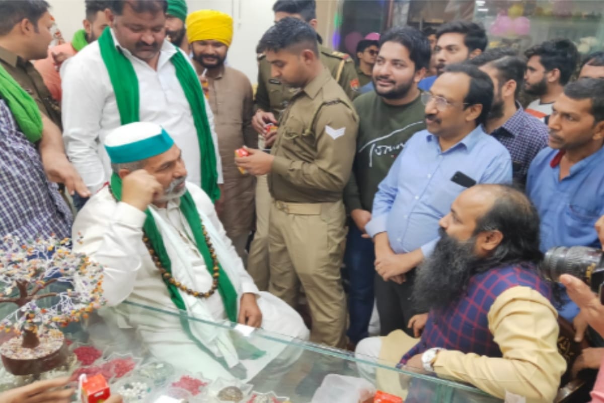 rakesh tikait in meerut today