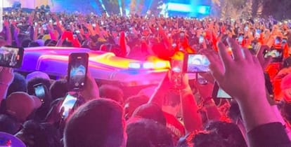 Travis scott and drake sued for incited mayhem over astroworld concert where 8 people died