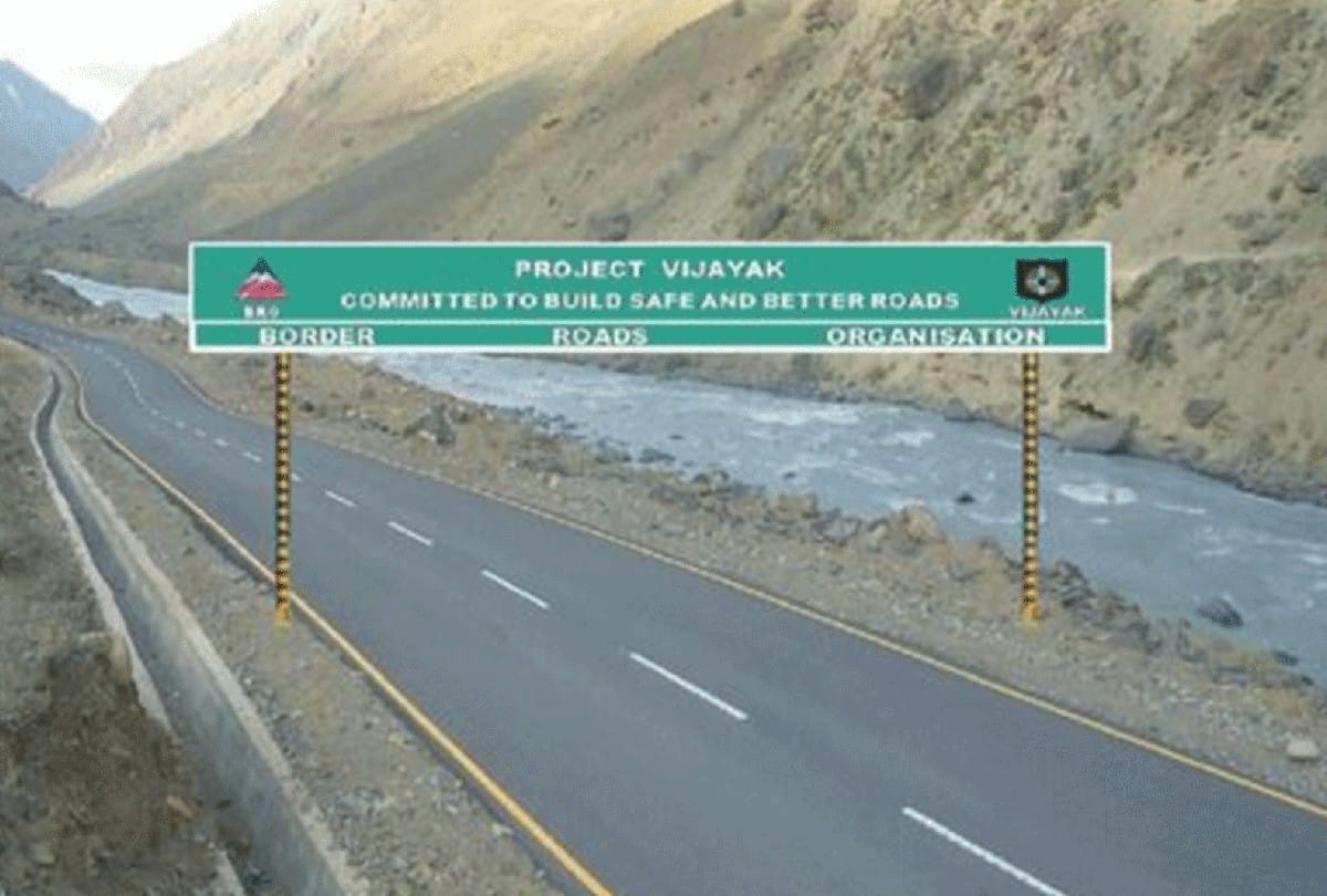 India will make special roads on china border ITBP engaged its engineering team in construction work