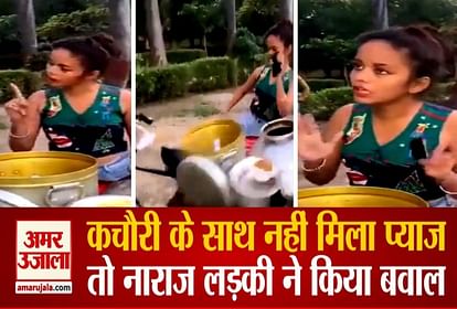 a girl ruckus slap kachori seller on the issue of onion troll on social media