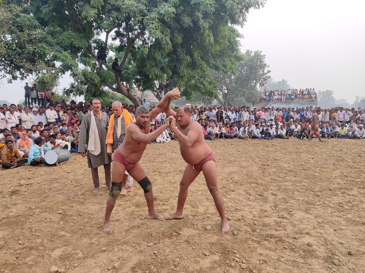 fathepur news,Ramsevak won the riot by slamming Krishna