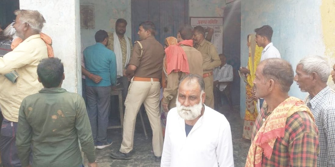 fathepur news,Ruckus for DAP, police calmed down