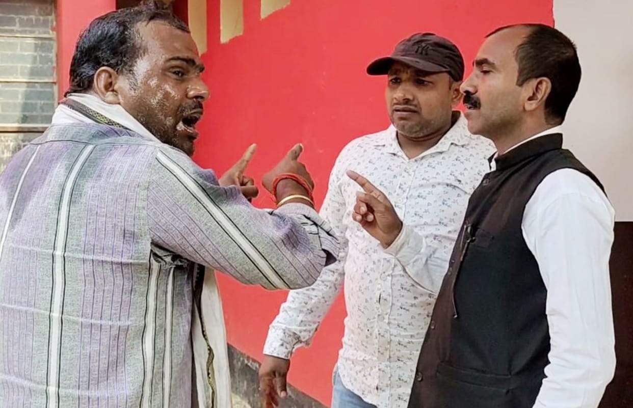The complainant attempted self immolation by sprinkling kerosene in bhadohi
