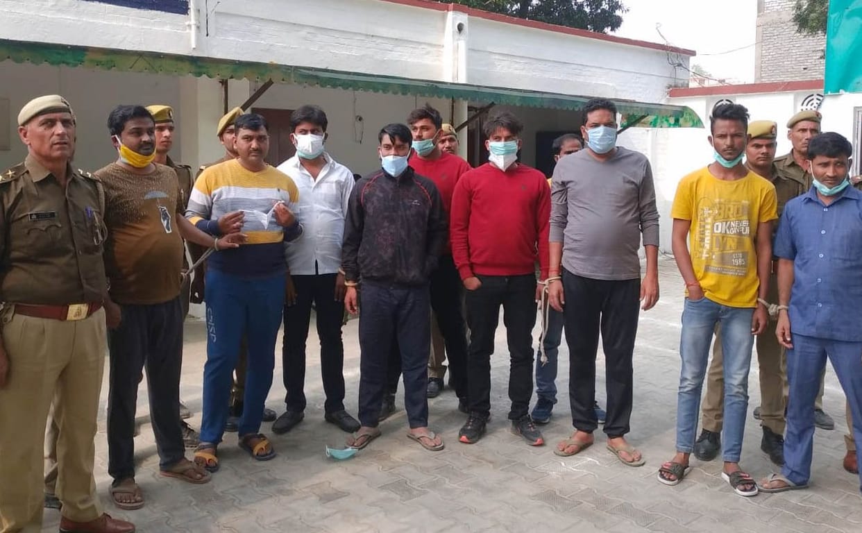 Ten gamblers including state secretary of SP Yuvjan Sabha arrested in Kanpur countryside, Rs 1.13 lakh recovered