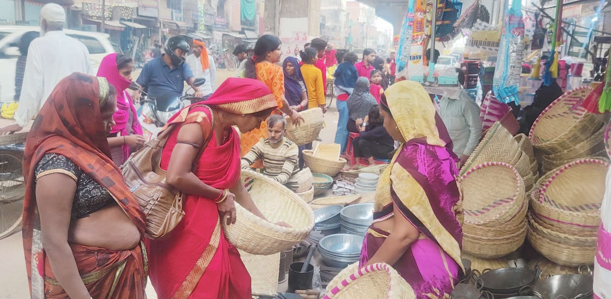 Dala Chhath started with taking bath