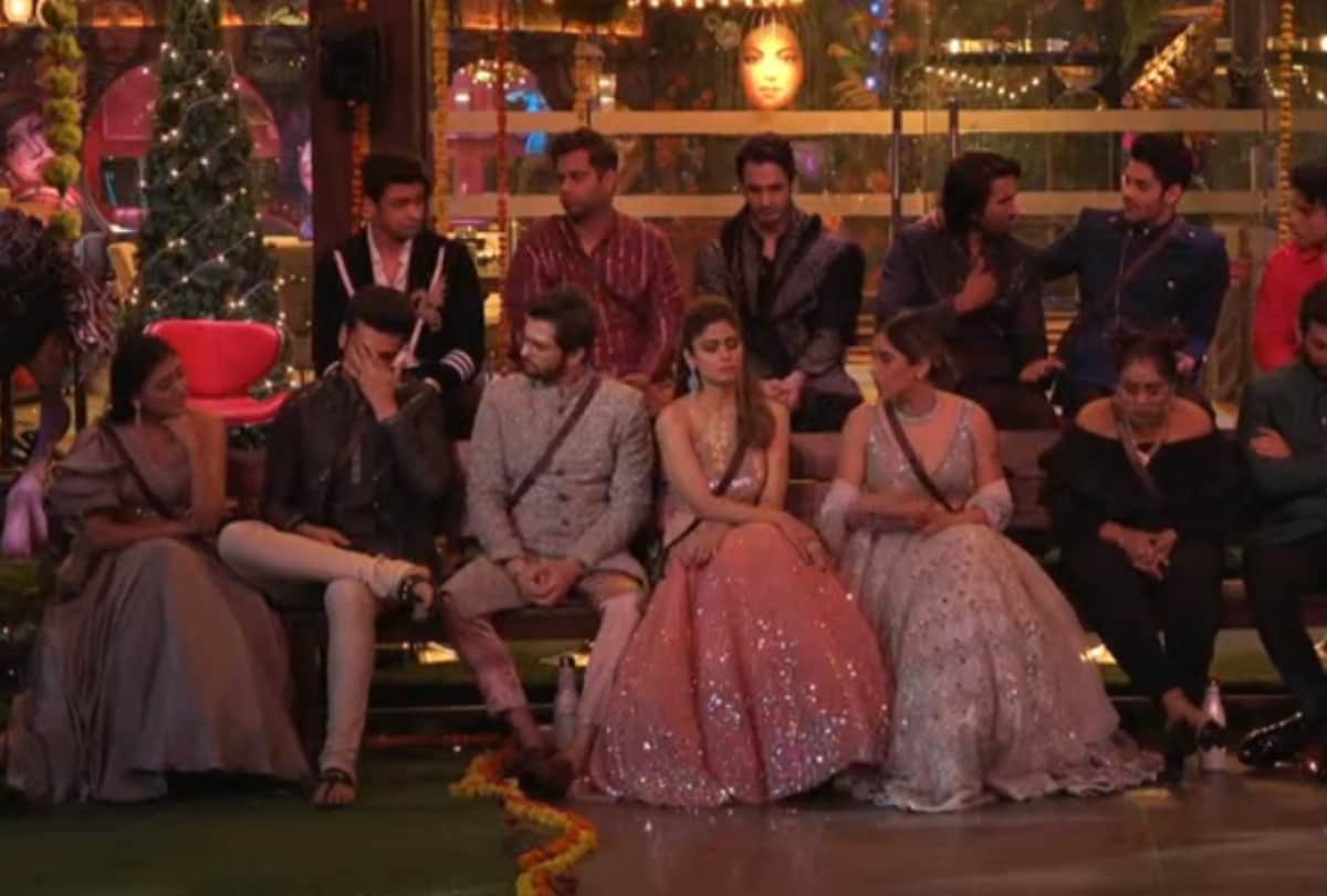 bigg boss 15 neha bhasin asked  tejasswi prakash why she gets angry when karan kundrra and shamita shetty talk