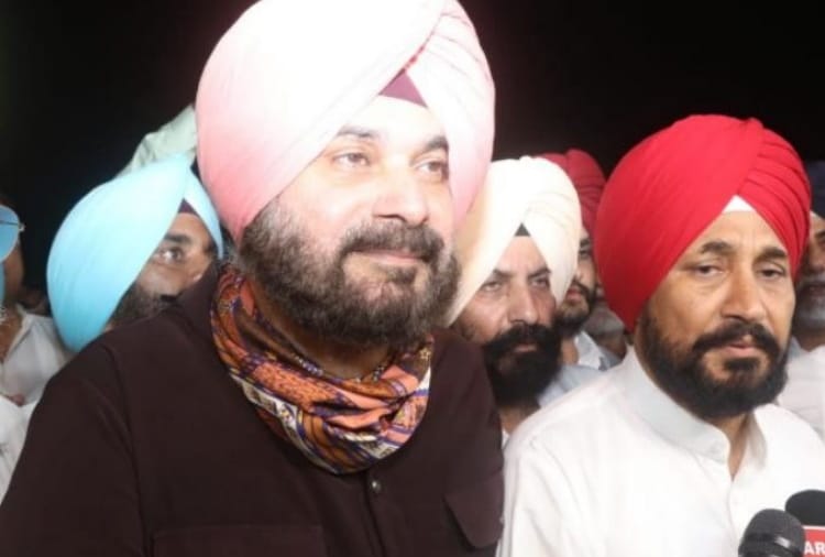 Meeting Between Navjot Sidhu and Punajb CM Charanjit Channi in Chandigarh