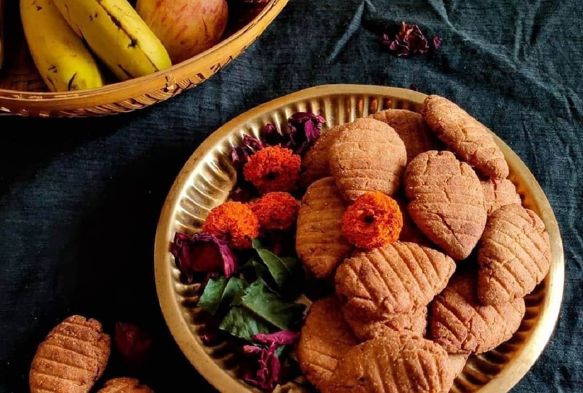 chhat puja 2022 prasad bhog recipe thekua rasiya hara chana sabji