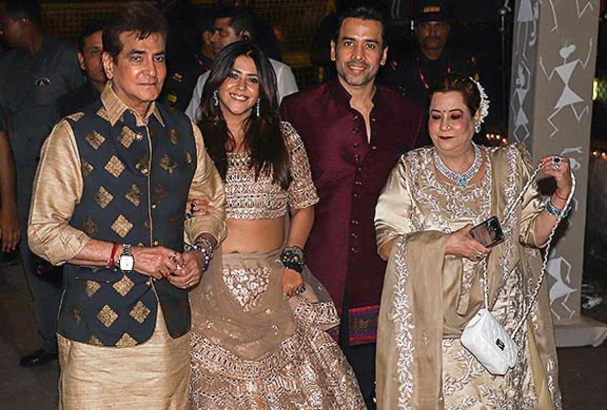 Ekta Kapoor dedicated a Padma Shri award to mother Shobha and father Jeetendra she said whatever I am because of them