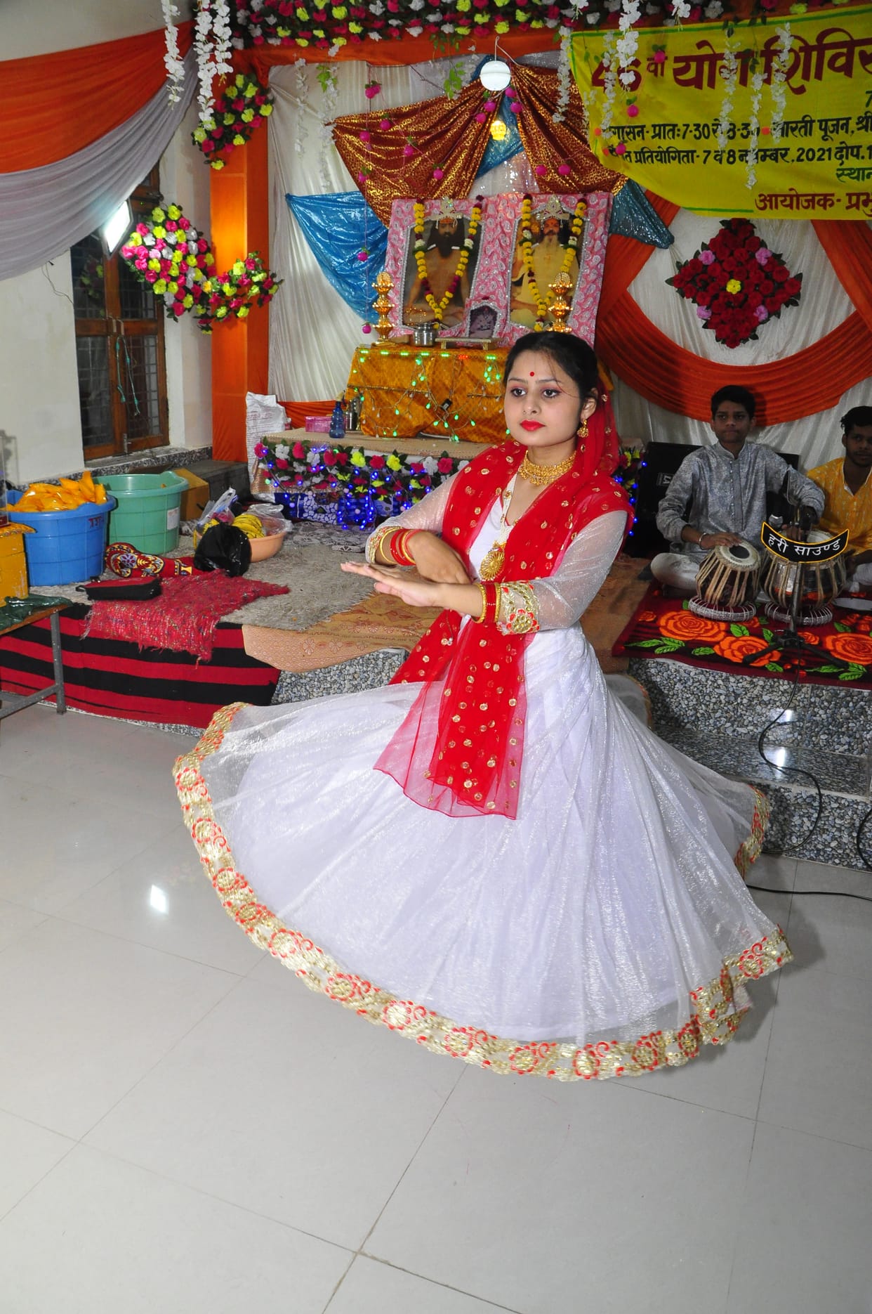 The budding artists spread the color of music