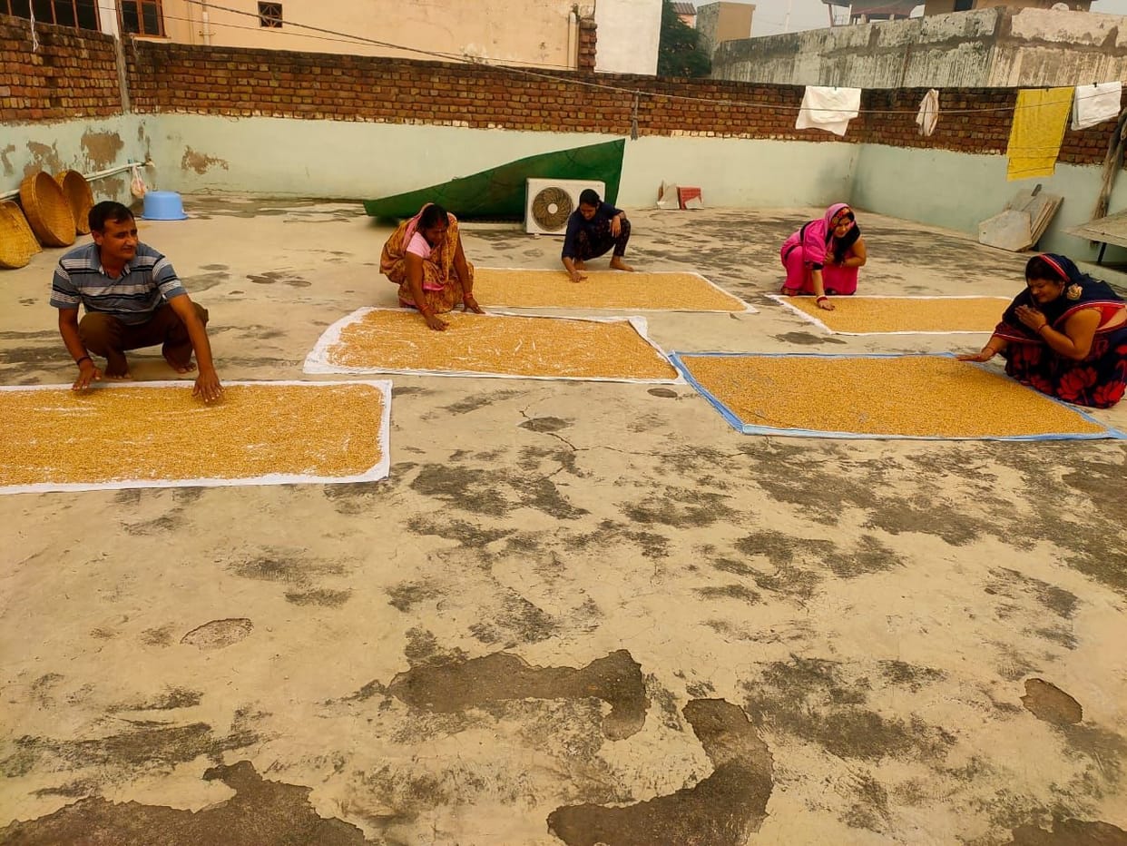 Mathura: Chhath Puja: Four-day festival begins with 'Nahay Khai'