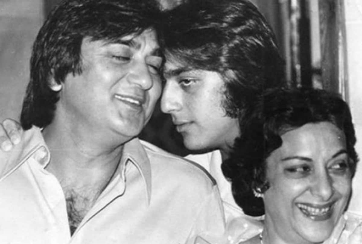 Sunil Dutt Death Anniversary Sanjay Dutt became emotional after remembering his father shared the photo and said  you were my strength