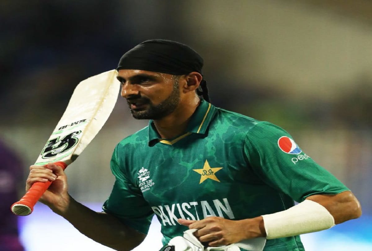 PAK vs SCO T20 World Cup 2021 Shoaib Malik scored the fastest half century for Pakistan in the T20 World Cup wife Sania Mirza's reaction viral watch video