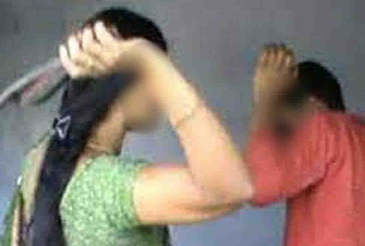 CP suspends inspector in kanpur