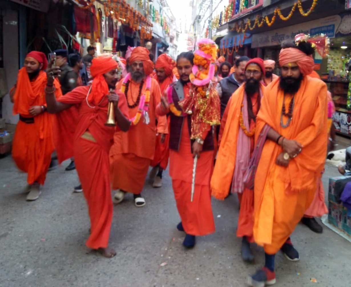 Juna Akhada Procession
