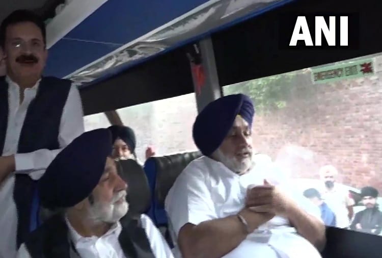 Shiromani Akali Dal president Sukhbir Singh Badal proceed to Shri Salasar Dham in Rajasthan