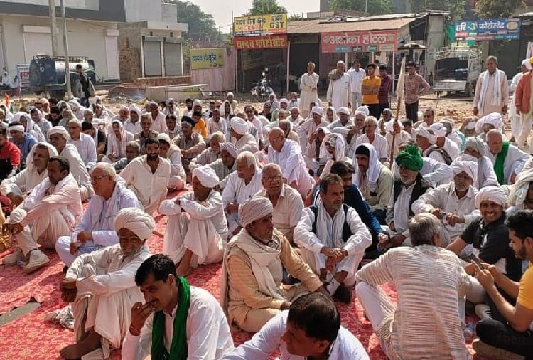 Farmers strike continues at Hansi Mini Secretariat of Haryana