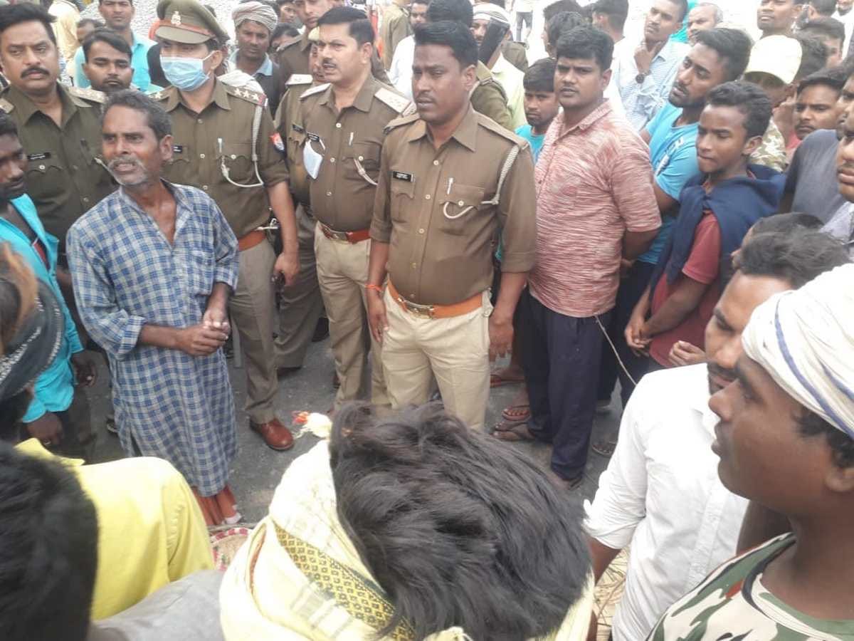 Accident in Ballia: Class three student dies after being hit by unknown vehicle