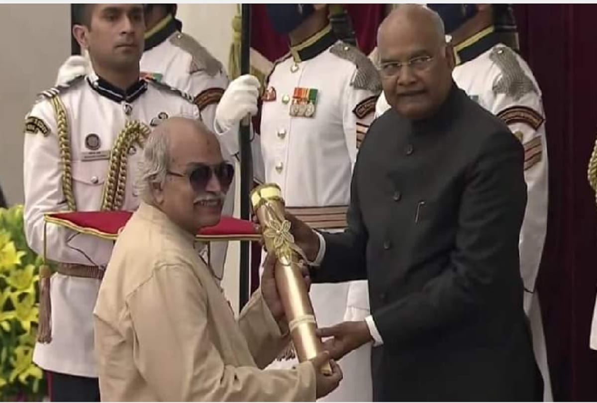 Padma shri award Sir I am also near your house, while receiving Padma Shri award Prof HC Verma said to President