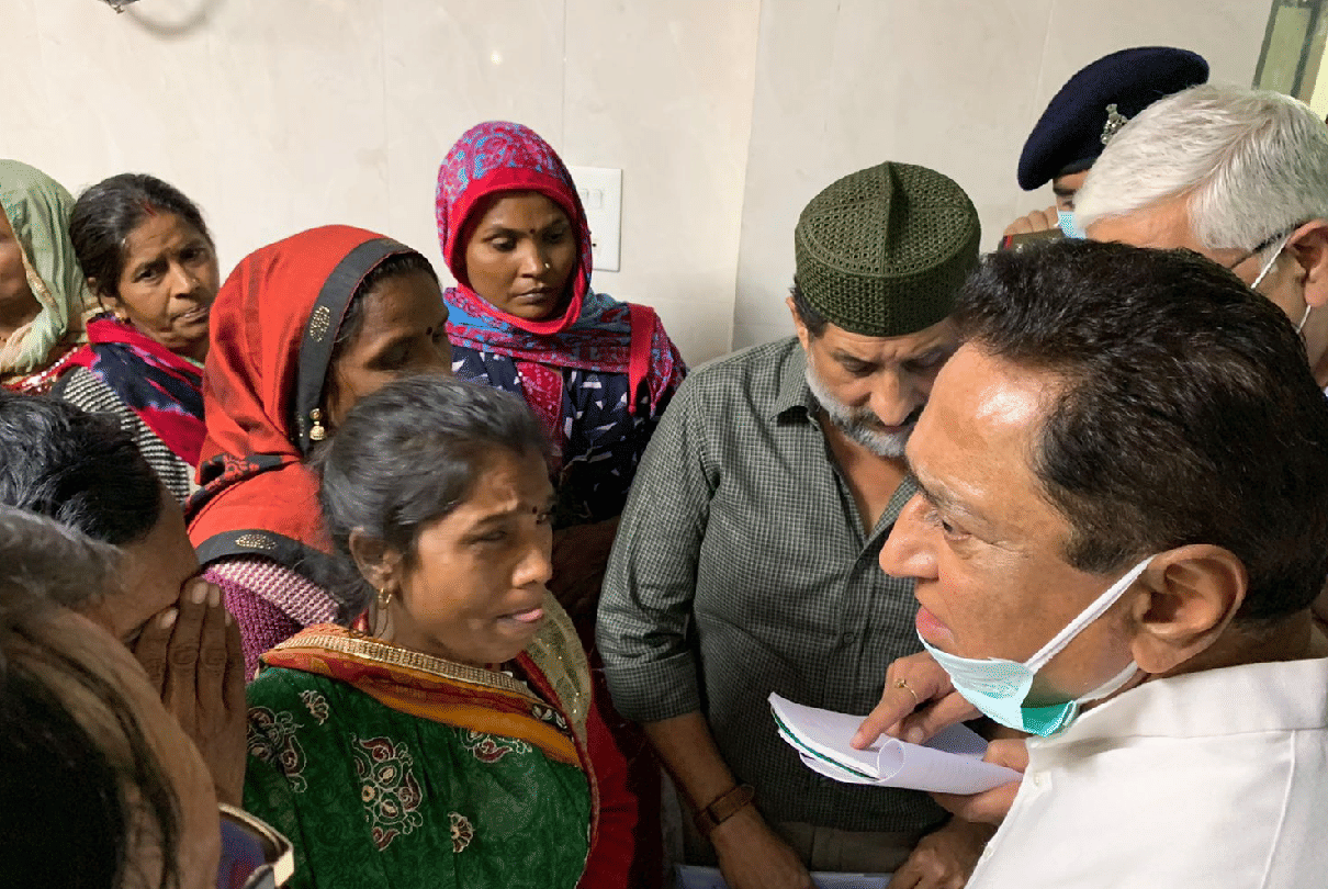 Hamidia Hospital Fire Tragedy News: Kamalnath visits Kamla Nehru Hospital, Cong alleges govt's toll figures are lie 