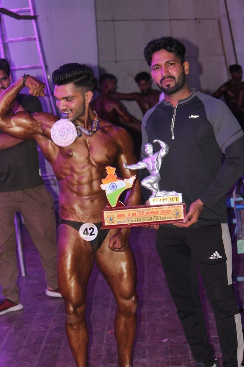 Tahir won silver medal in body building