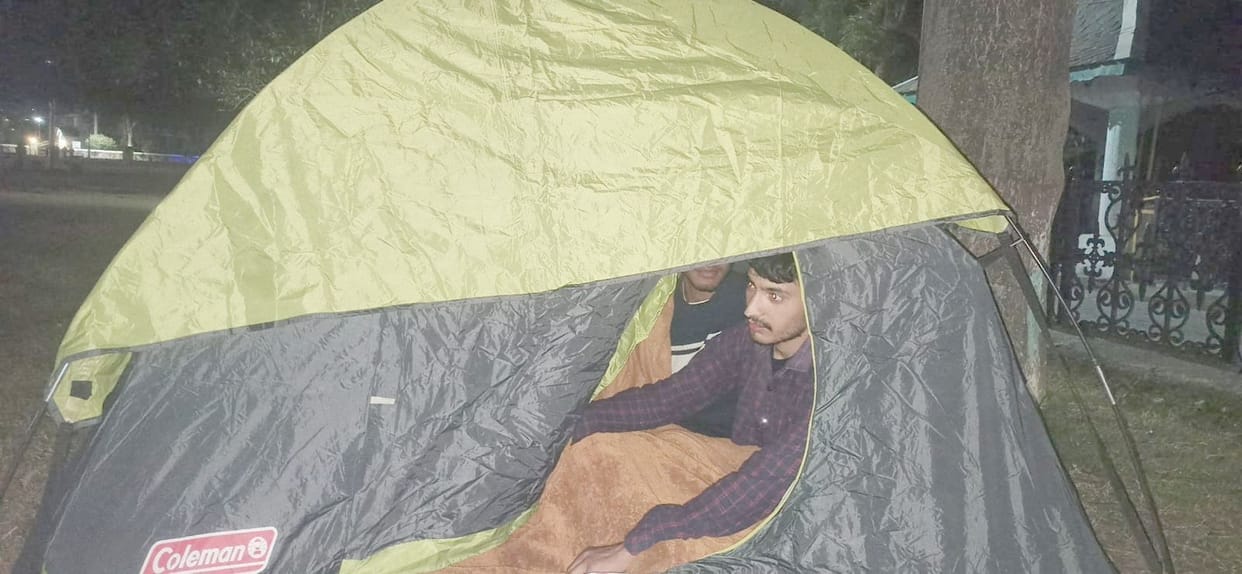 The youth who arrived for police recruitment spent the night in the tent