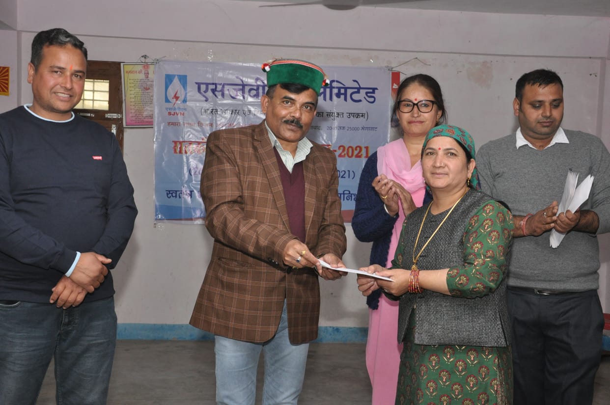womens groups awarded in rampur hps project