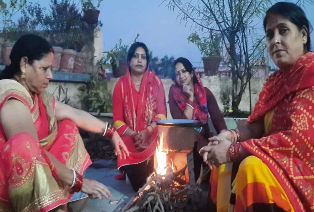 Chhath puja 2021: 36 Hours Nirjala Vrat Starts with kharna in Uttarakhand photos