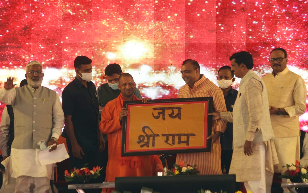 Yogi's shout in Azam's stronghold, targeted without naming