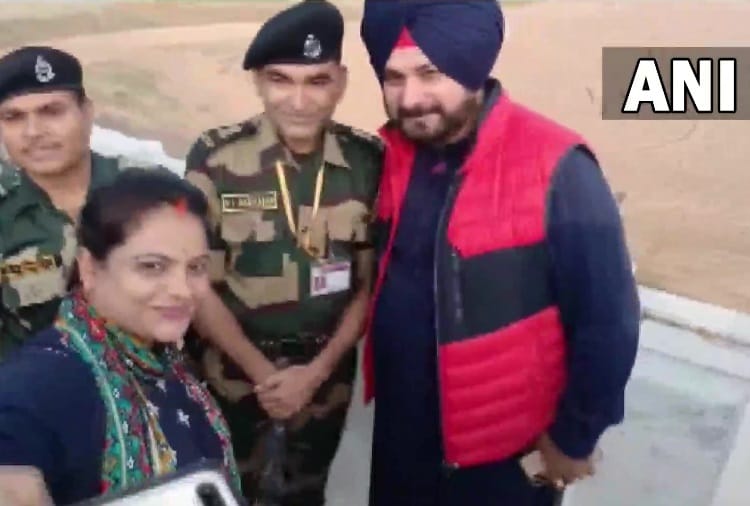 Punjab Congress chief Navjot Singh Sidhu Visits Dera Baba Nanak in Gurdaspur