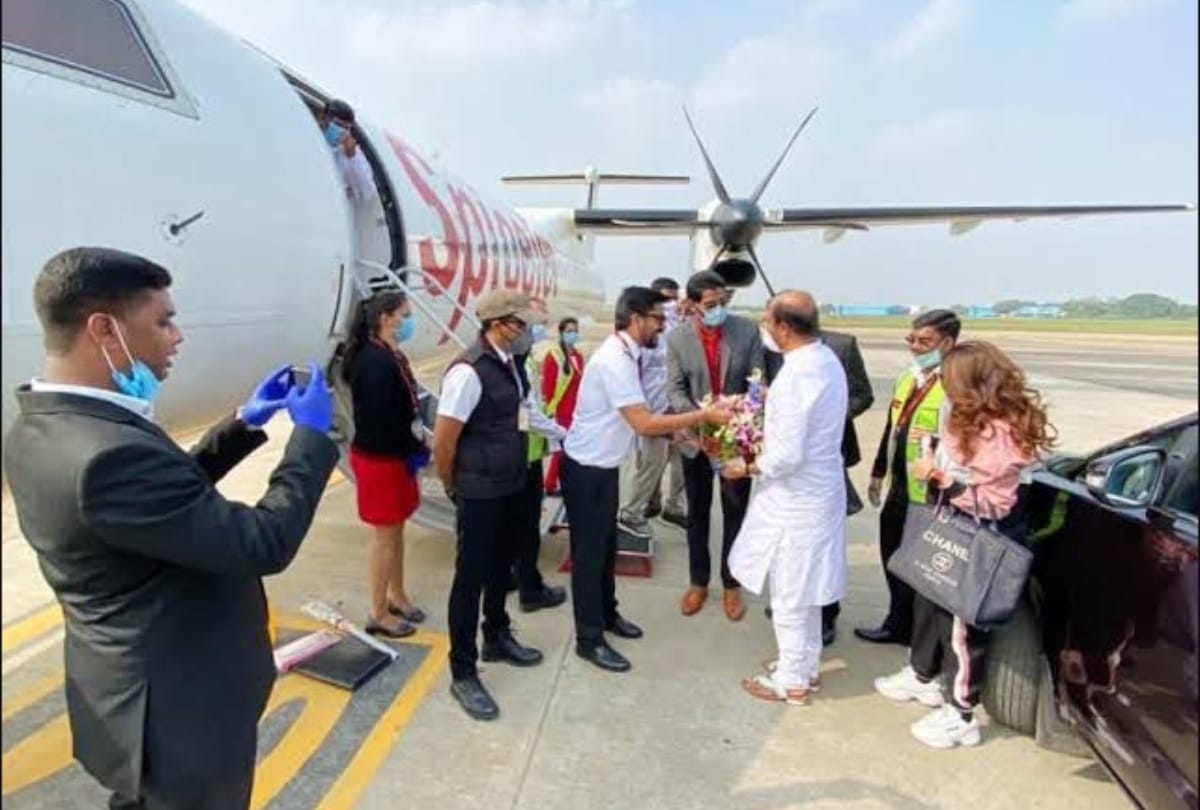 From Allu Arjun to Mahesh Babu South stars travel in crores of private jets see photos