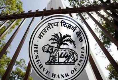 खुशखबरी: भारत का चालू खाता घाटा पिछले साल के मुकाबले घटकर आधा हुआ, पर अभी भी जीडीपी के एक प्रतिशत के बराबर india current account deficit narrowed from last financial year rbi report