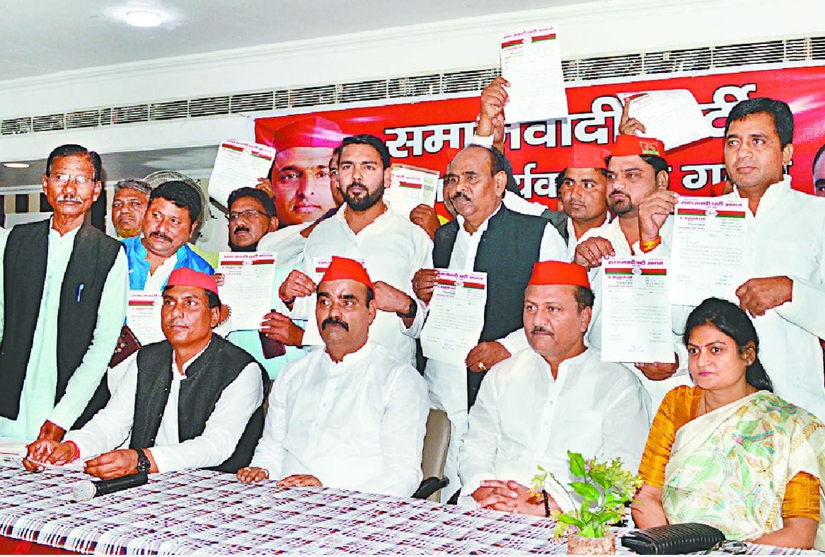 Samajwadi party district executive members declared in Agra