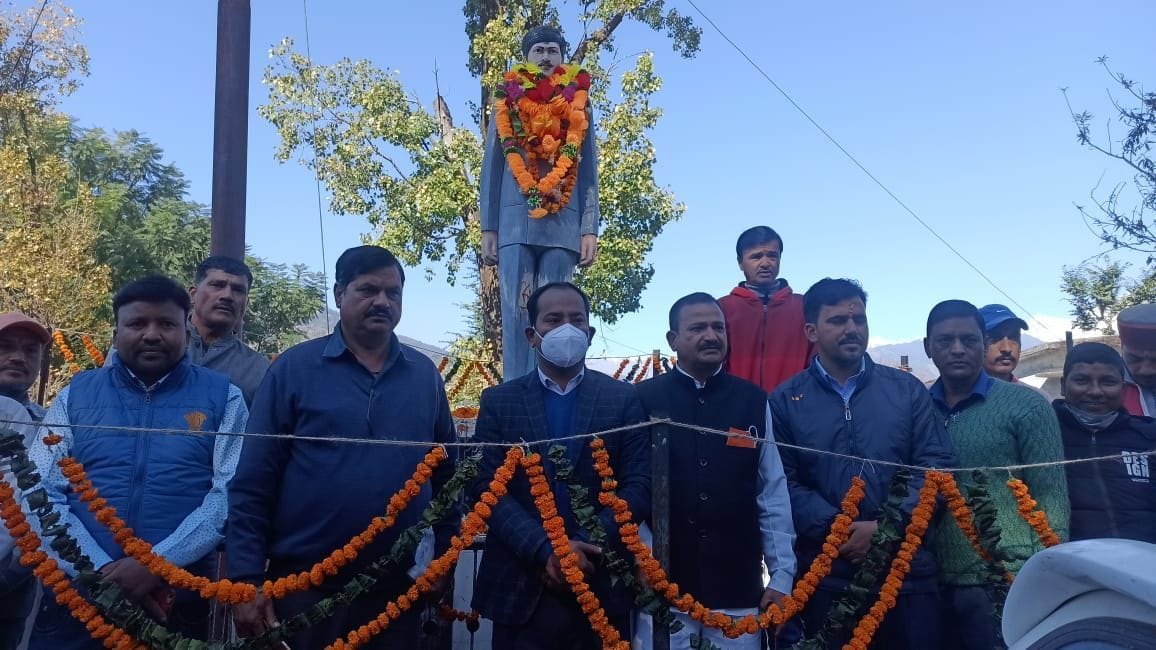 Tribute paid to martyr Ashok Cashiv
