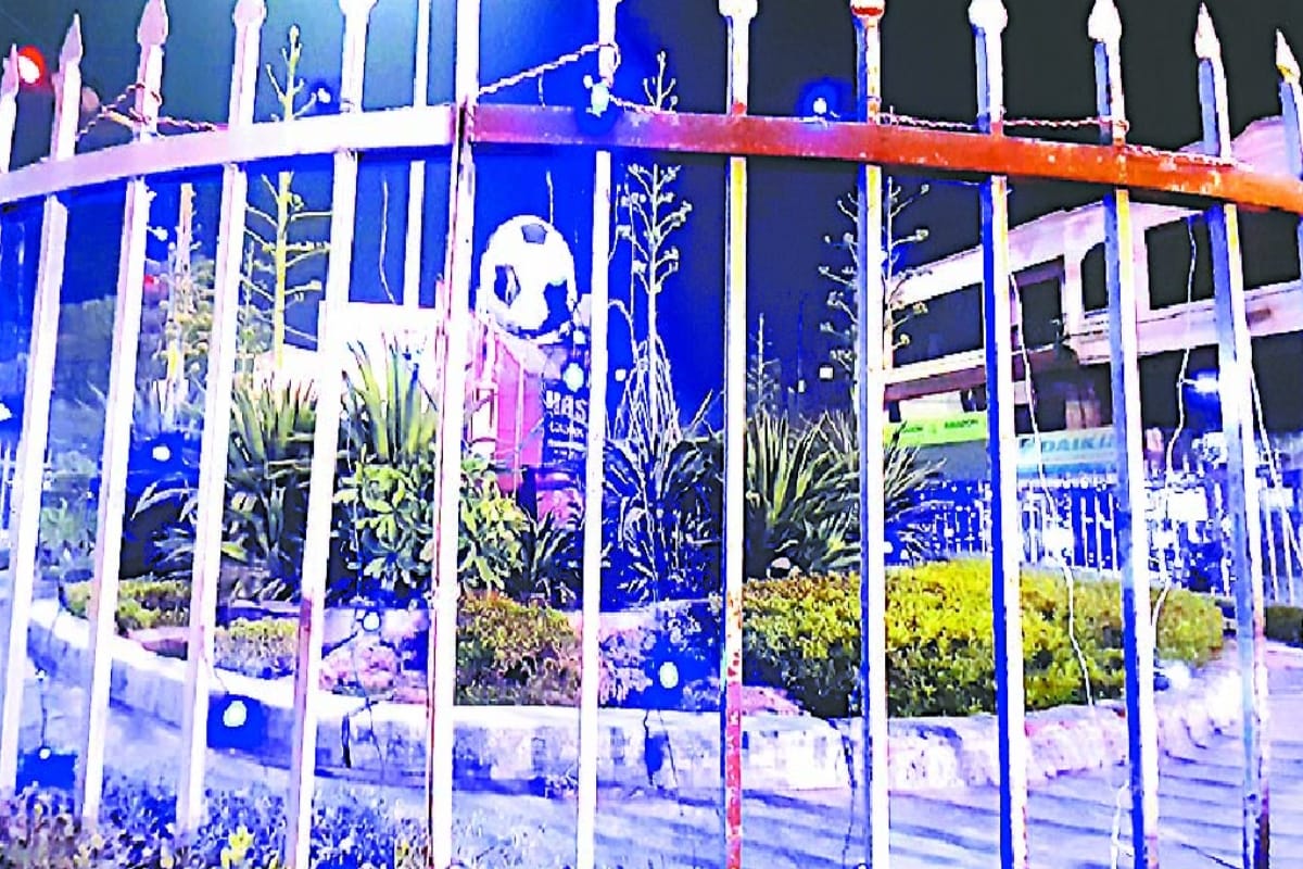 festive atmosphere in Meerut for two days, Crossing decorated for the players