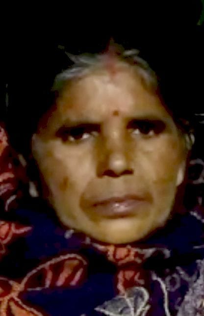fathepur news,On the pretext of sweeping the woman,
