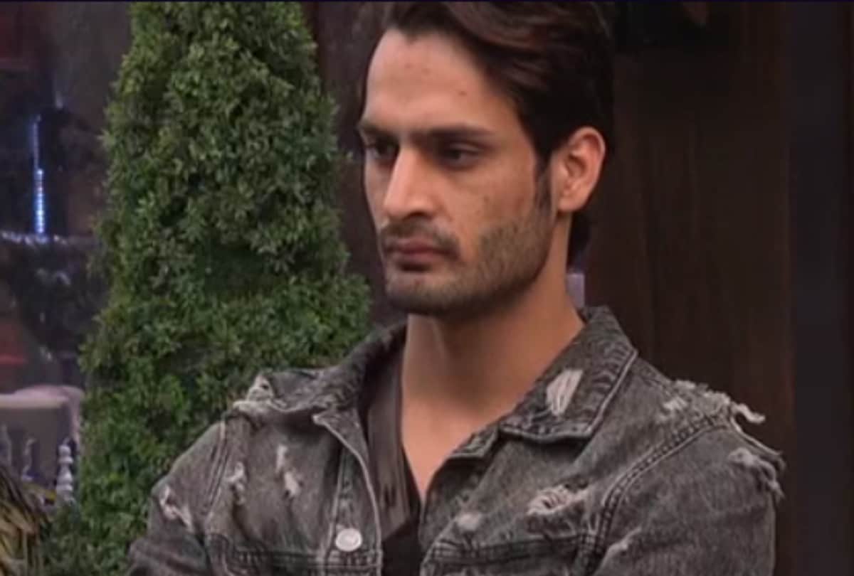 Bigg boss 15 karan kundrra apologize to umar riaz for calling him donkey