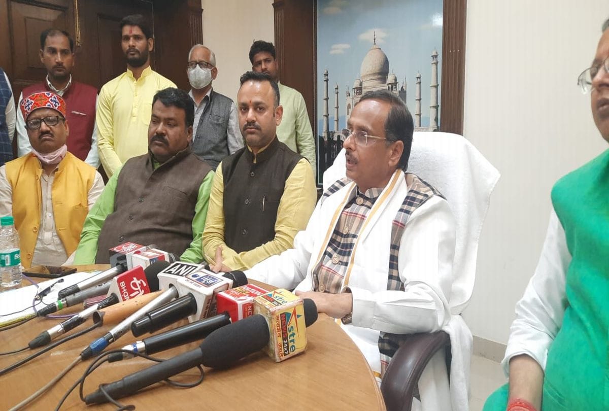 deputy cm dinesh sharma attacks samajwadi party from agra