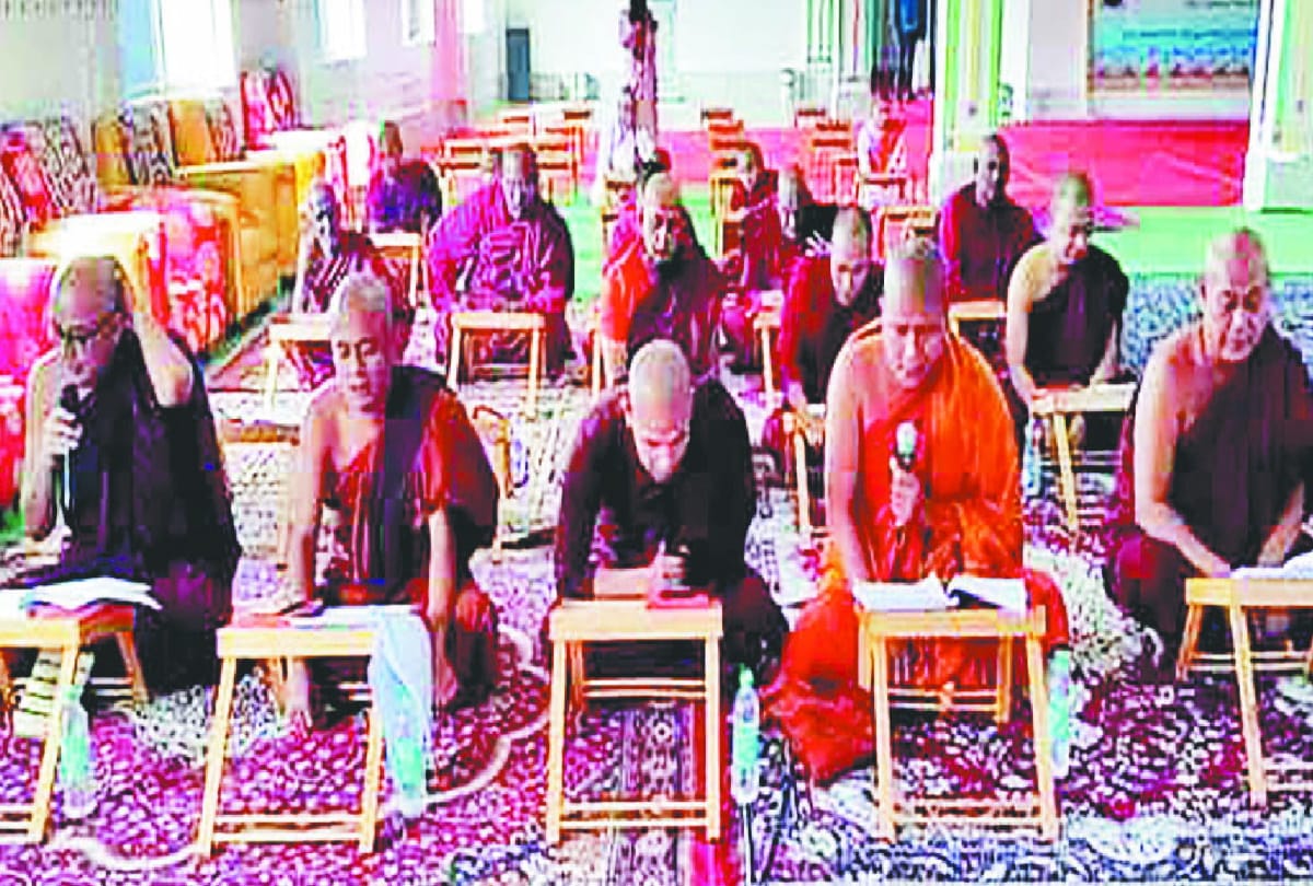 Monks chanting at Myanmar Buddha Monastery