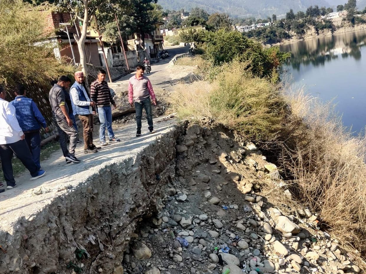 Rehabilitation team reached the landslide affected areas of Chinyalisaur