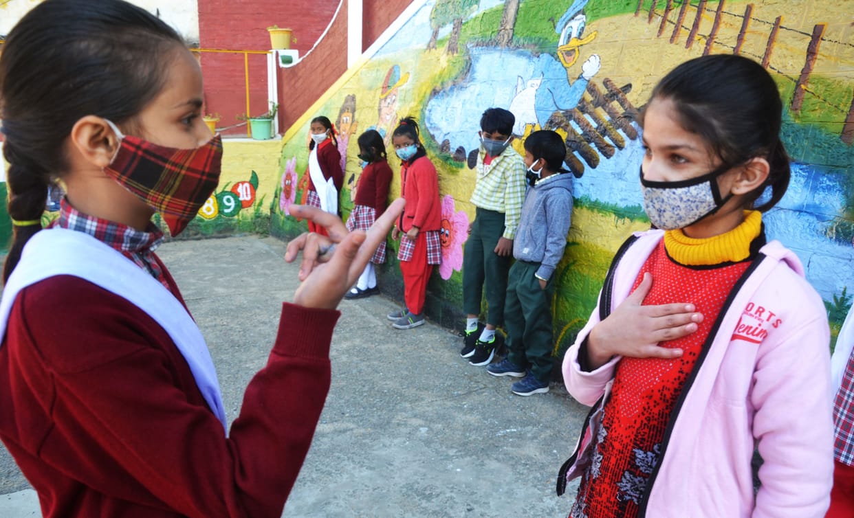 Students from third to seventh eneters school after two years in Solan