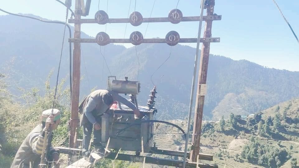 blast in tranfarmer nren panchyat equipment brunt